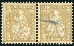 2 C. fahlgelboliv, rechte Marke mit deutlichem blauem Faserbündel ...