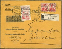 Italienisch, bis auf zwei kürzere Zähne rechts oben sehr gut ...