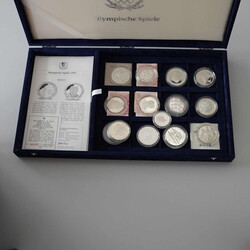OLYMPISCHE SPIELE 1992, kleine Sammlung mit 14 Stück ...