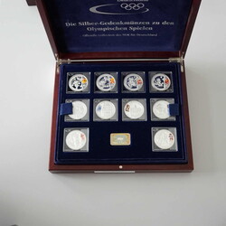 OLYMPISCHE SPIELE 2008 in Peking, wertvolle Sammlung mit 44 ...