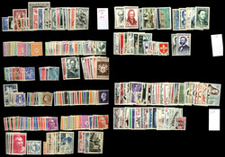 ANNEES COMPLETES de 1944 à 1959 inclus, TB (qqs petites valeurs C.L) ...