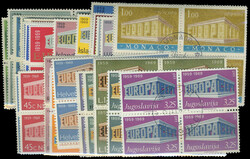 1957, Année complète sauf Suisse en blocs de 4 avec oblitération ...