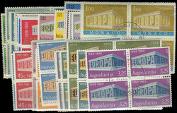 1969, Année complète 51 val. en blocs de 4 avec oblitération ...