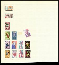Collection du N° 1 au N° 54 + PA N° 1 au N° 29 sur feuilles ...
