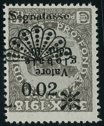 N° 15, 002 sur 15c gris surcharge renversée T.B. Sassone 15c 500 €