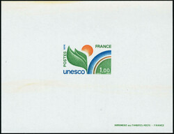 N°50/52. La série UNESCO non dentelée + épreuves de luxe + ...