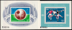 N° 114 + 114a. Les 2 blocs Coupe du monde de football. T.B 10% ...