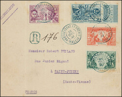 1928/32, 2 Frankaturen auf 2 R-Briefen nach Frankreich adressiert.  ...