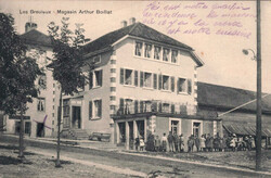 1915, "Les Breuleux - Magasin Arthur Biollat", s/w Lichtdruckkarte ...