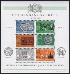36 Kleinbögen postfrisch. Dazu 5 Maximumkarten Architektur 1969. LP