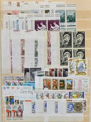 Vatikan, postfrischer, sortenreicher Bestand von 1600 Werten und ...