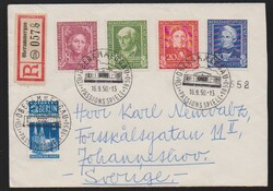 Wohlfahrt, kpl. Serie je mit Zusatzfrankatur auf zwei Auslandsbriefen ...