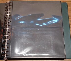 KaBe: grüner, wattierter Ringbinder mit über 30 schwarzen Seiten ...