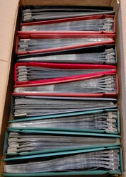 Kobra: Karton mit 10 Alben für je 100 Belege, sehr ...