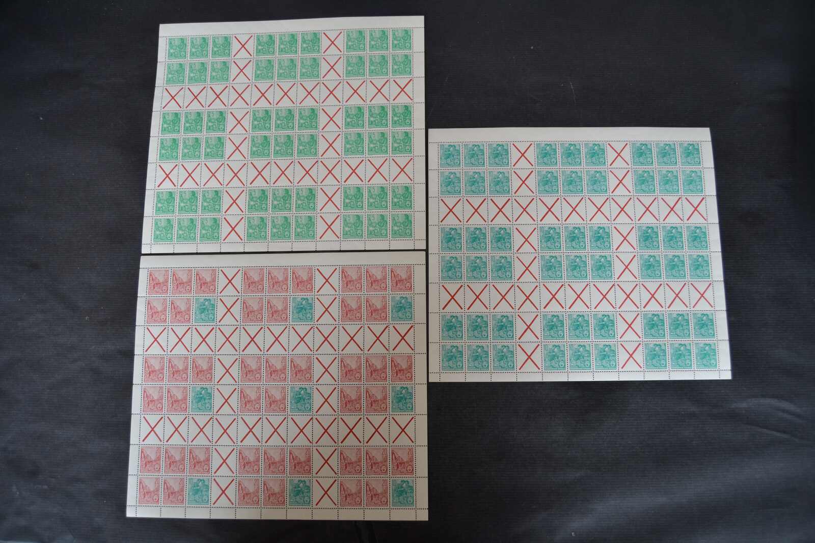 3 postfrische Markenheftchenbogen Fünfjahrplan, KW 680 ...