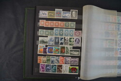 Österreich, Dublettenbestand im gr. Steckbuch mit meist Material ...