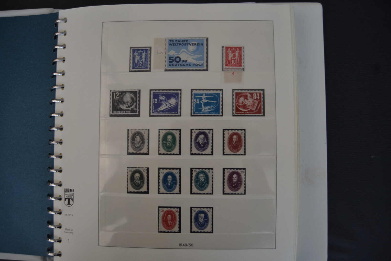 DDR, 1949/57, 2bändige Sammlung postfrisch und gestempelt, viele ...