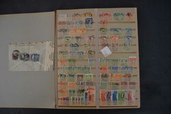 China/VR China, altes Steckbuch mit Dublettenbestand ab Anfangsjahre, ...