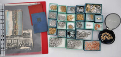 Modeschmuck-Nachlass im kl. Karton, dabei Ketten, Ohrringe, Ringe etc ...