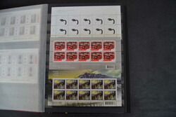 Schweiz, 2017/19, 2 Steckbücher mit n.A. ca. 1300 SFR postfrisch in ...