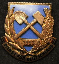 200.10.50: Historika, Studentika - Orden, Ehrenzeichen, DDR