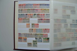 Japan, 1872/1998, gemischter Bestand in 2 gr. Steckbüchern mit viel ...