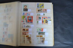 Korea-Nord/Süd, gr. gemischter Dublettenbestand in 4 Steckalben mit ...