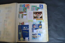 Korea-Nord/Süd, gr. gemischter Dublettenbestand in 4 Steckalben mit ...