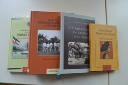 40.10: Books - Autographs, Books