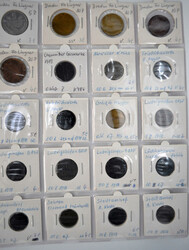 Werbe- und Ersatzmarken, kl. Sammlung von 16 Stück, Erhaltung ss./vz ...