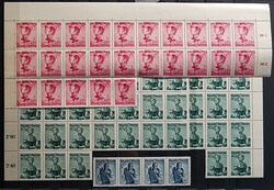Österreich, 1900/2020, FLOHMARKTPOSTEN mit vollen Steckalben, Belege ...