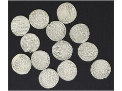 30: Islamic Coins