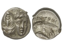 Estátera. 400-350 a.C. ISTROS. Anv.: Dos cabezas masculinas de ...