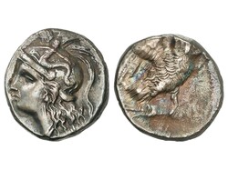 Dracma. 281-272 a.C. TARENTO. CALABRIA. Anv.: Cabeza de Athena con ...