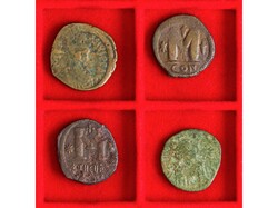 Lote 4 monedas Follis. 527-565 d.C. JUSTINIANO I. AE. Todas tipo M ...