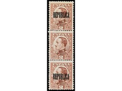ESPAÑA E. LOCALES REPUBLICANAS: BARCELONA. 2 cts. castaño. Tira de ...