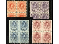 ESPAÑA. Conjunto de bloques de cuatro. Sellos inferiores sin ...