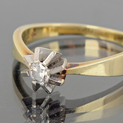 550.10: Schmuck, Ringe