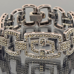 550.20: Schmuck, Armreife/Armbänder