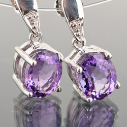 550.60: Schmuck, Ohrschmuck