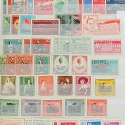 400: Münzen, Briefmarken
