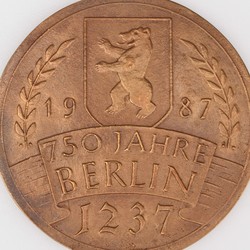 400: Münzen, Briefmarken