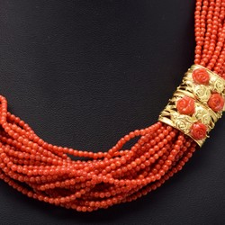 550.30: Jewelry, chains / pendants / necklaces