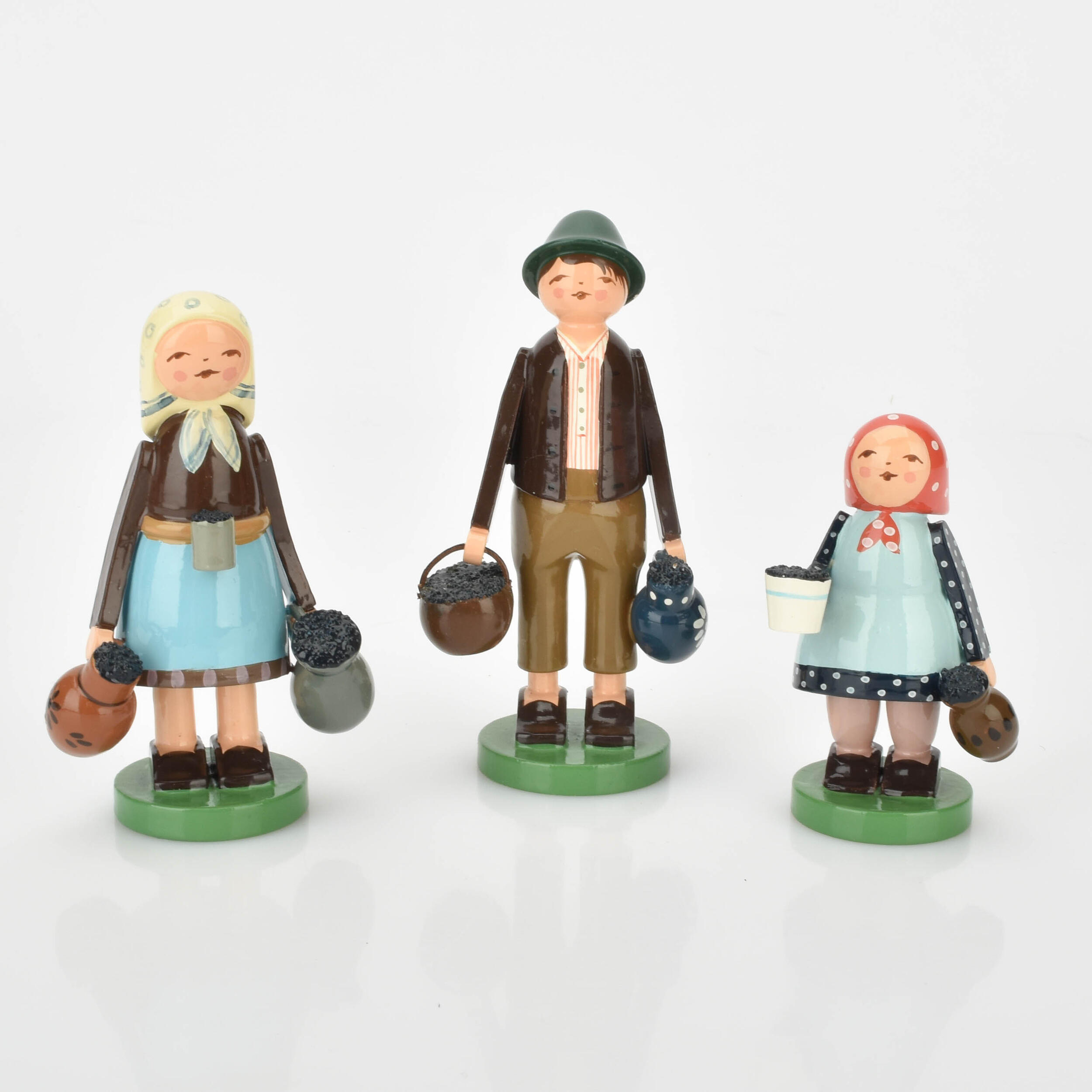 Aufstellfiguren Beerensammler Wendt & Kühn, Grünhainichen, Holz, ...