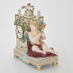 Klassizistische Kaminuhr Meissen, Schwertermarke, 2 Durchschliffe, ...