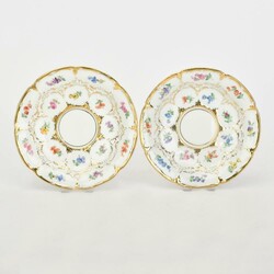 Paar Kaffeetassen mit Untertassen B-Form Streublume Meissen, ...