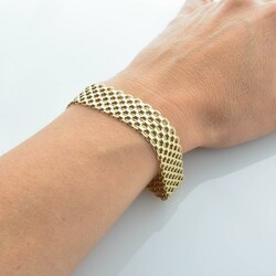 550.20: Jewelry, armrings and bracelets