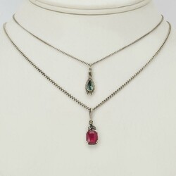 550.30: Jewelry, chains / pendants / necklaces