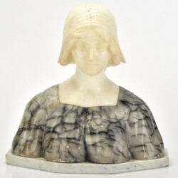 Büste Holländische Frau mehrteiliger Aufbau aus Alabaster und ...