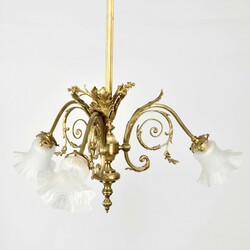 Historismus-Deckenleuchte  Messing, dreiflammig elektrifiziert, an ...